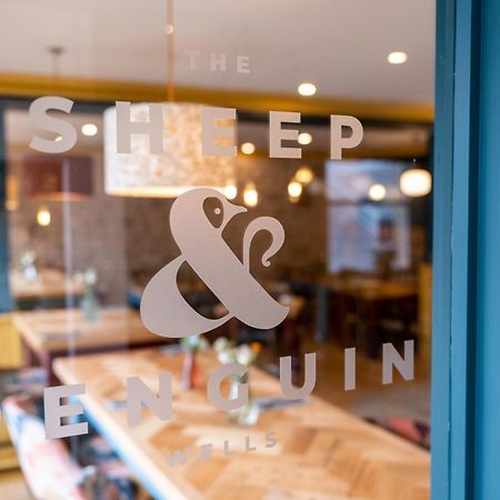 The Sheep And Penguin Hotell Wells Exteriör bild